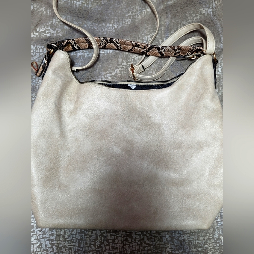 LIMITED EDITION Leather 2 Strap Tote EUC